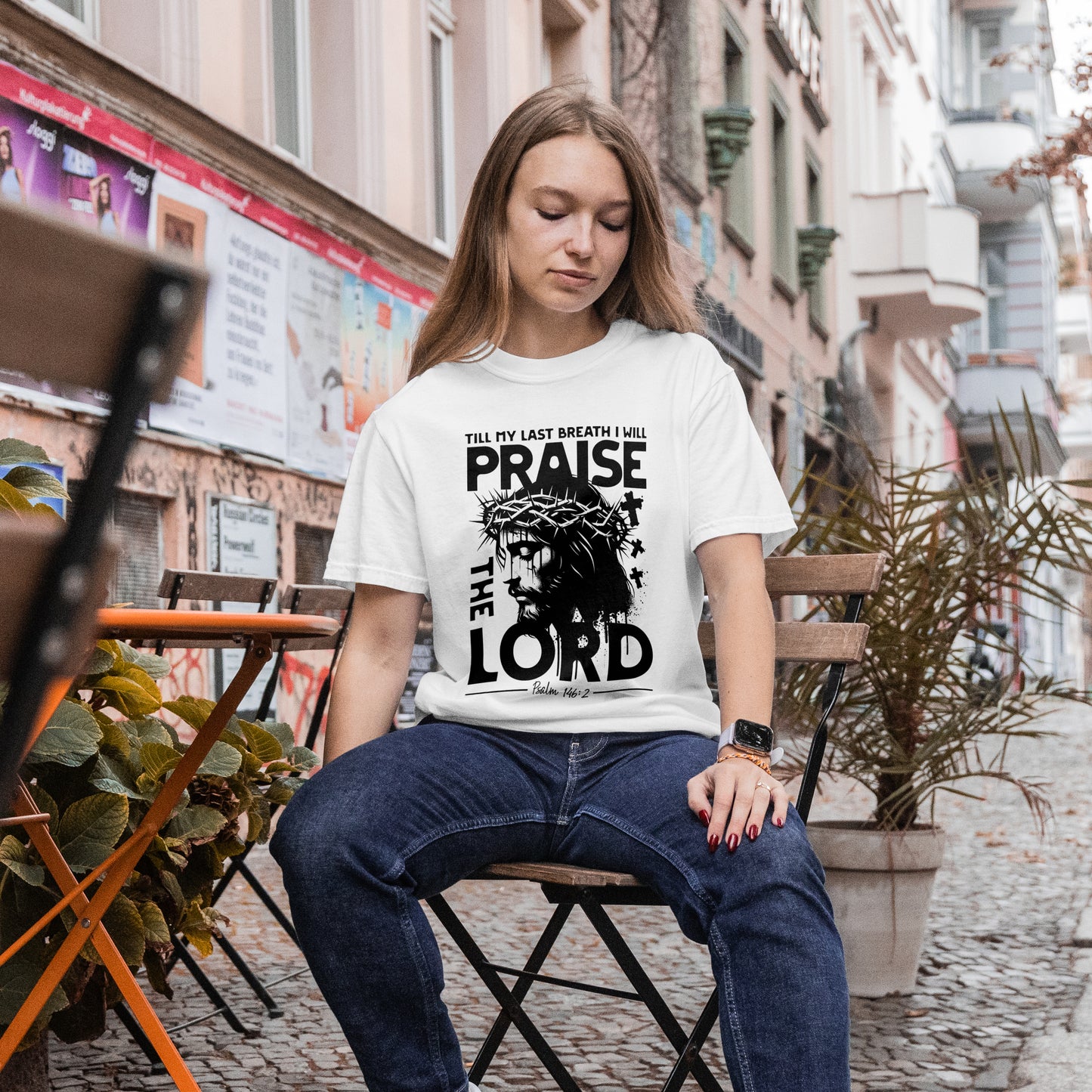 PRAISE THE LORD TEE (WHITE)
